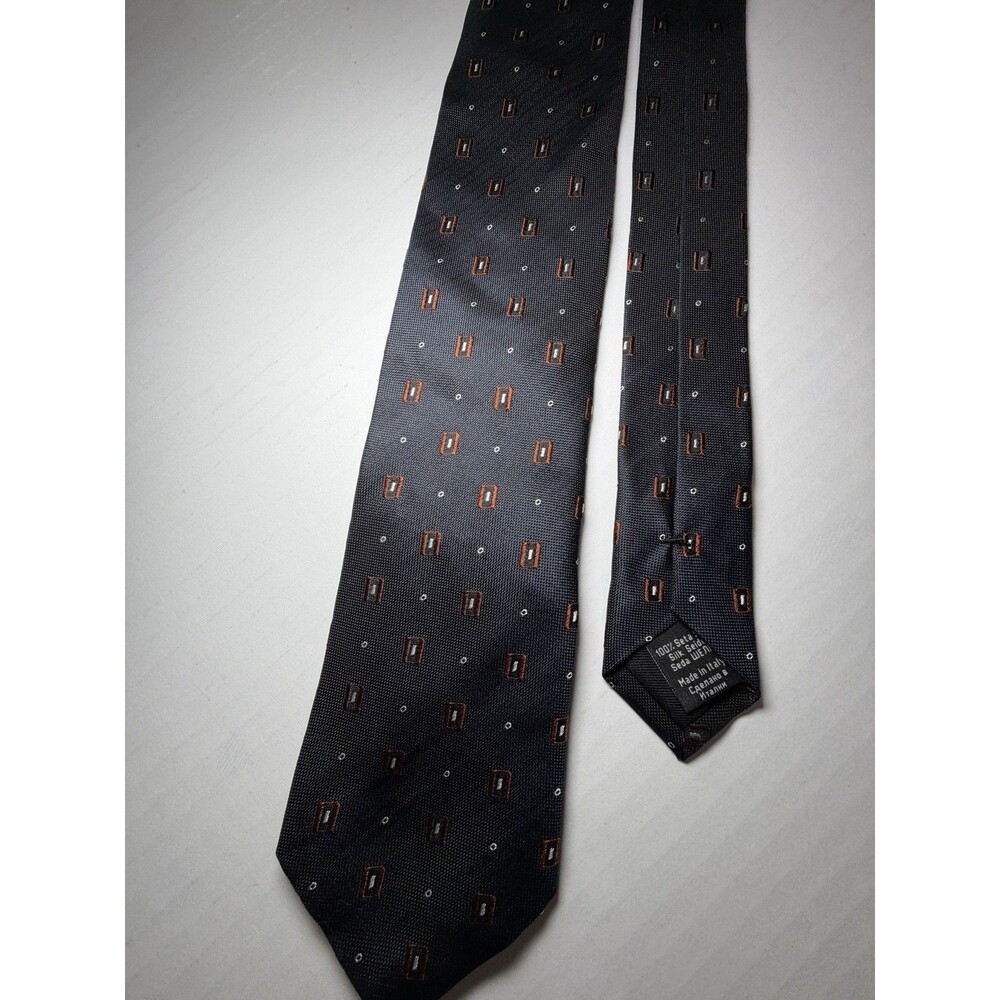 Hugo Boss NWOT Navy Blue/Pink Patterned Silk Tie 58L" 2.9W" Italy